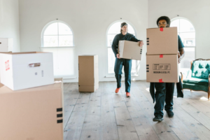 Factors to Consider When Choosing a Moving House