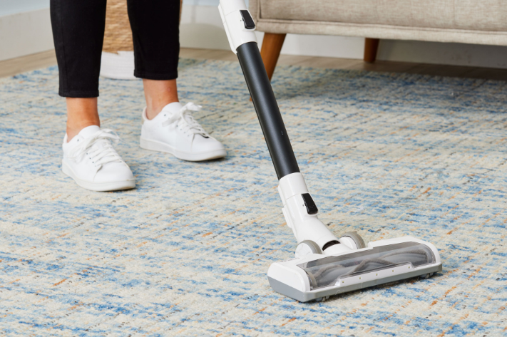 7 Mistakes That Fade Carpets Before Their Time